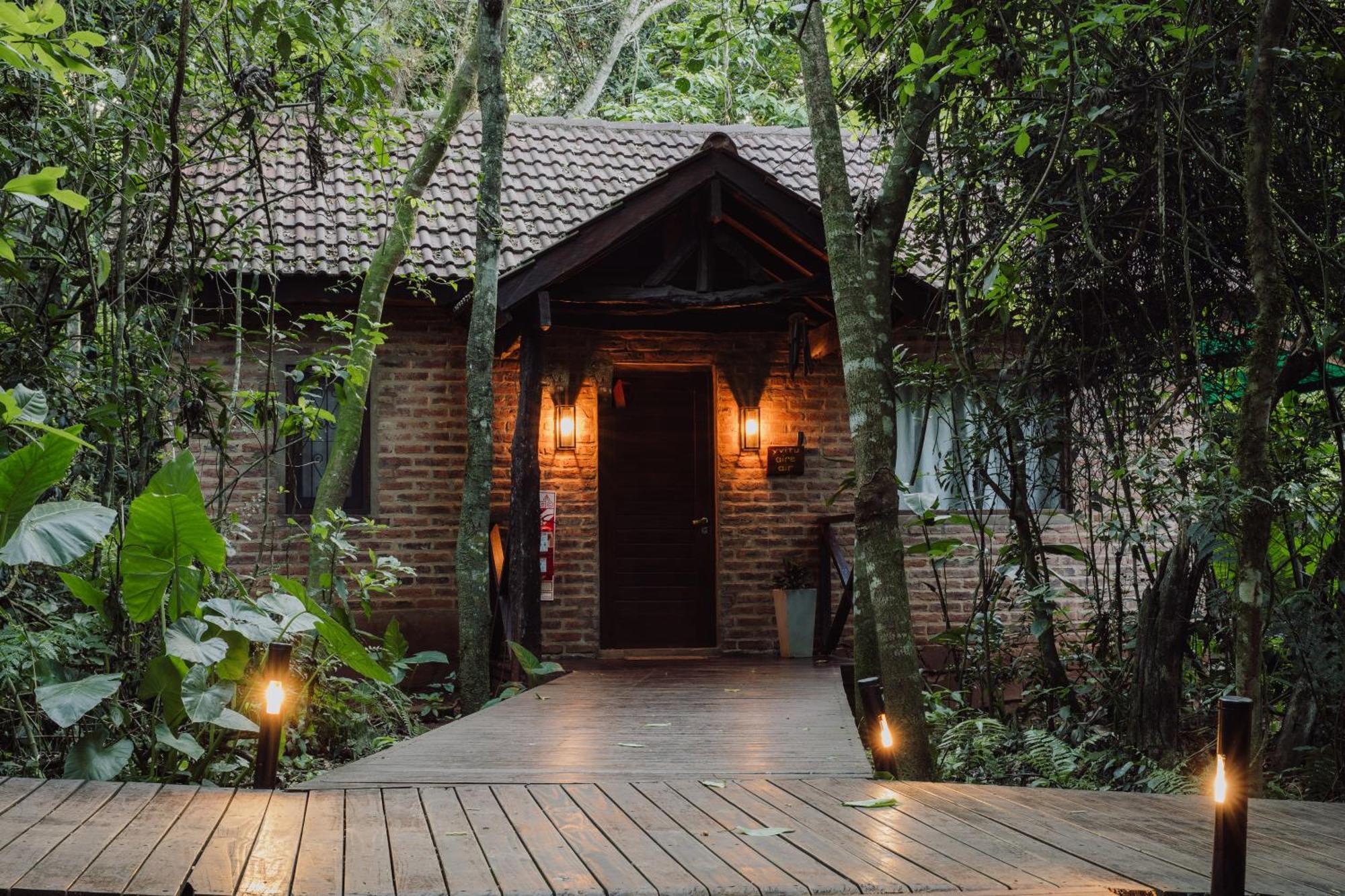 Tierra Guarani Lodge ปูแอร์โตอีกวาซู ภายนอก รูปภาพ